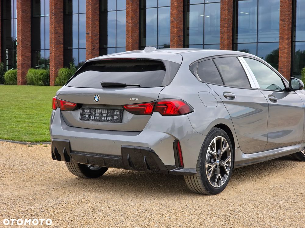 BMW Seria 1 - 12