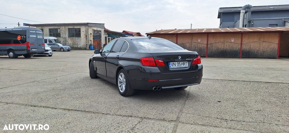 BMW Seria 5 520d Sport-Aut. - 3