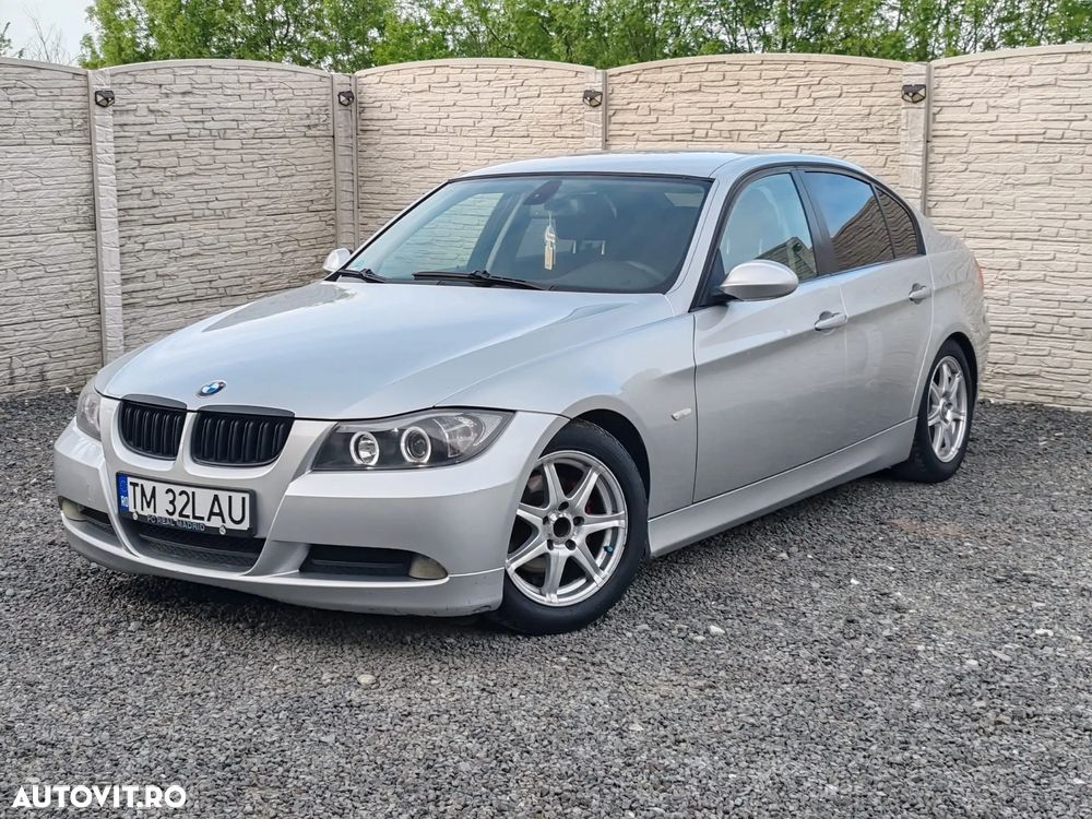 BMW Seria 3 318i - 1