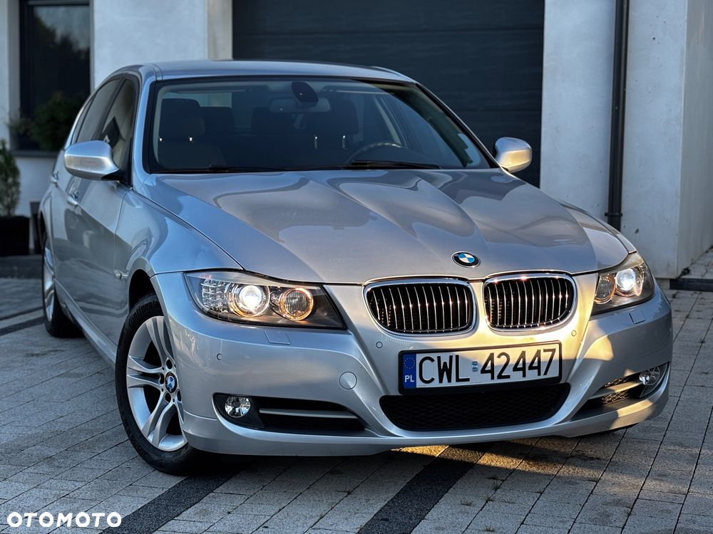 BMW Seria 3 320i - 6