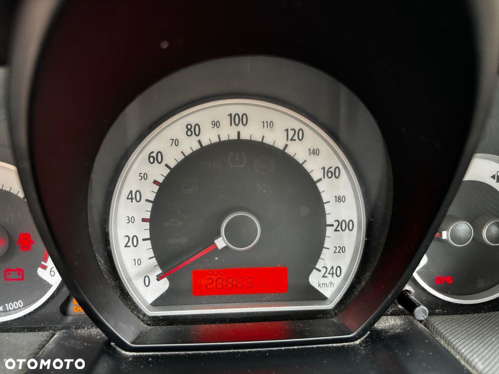 Kia Ceed - 9
