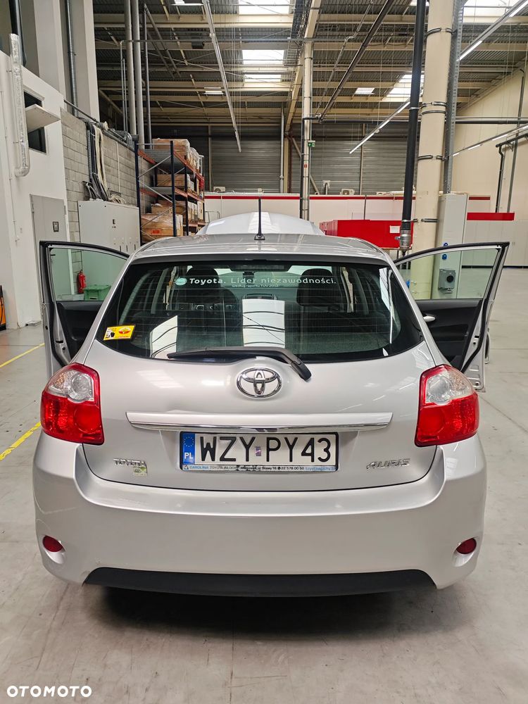 Toyota Auris 1.4 D-4D Life - 3