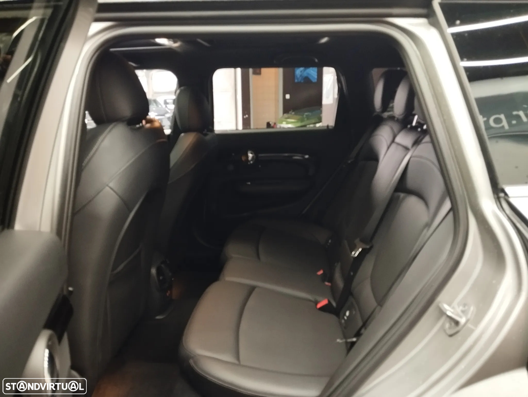 MINI Clubman Cooper Auto - 17