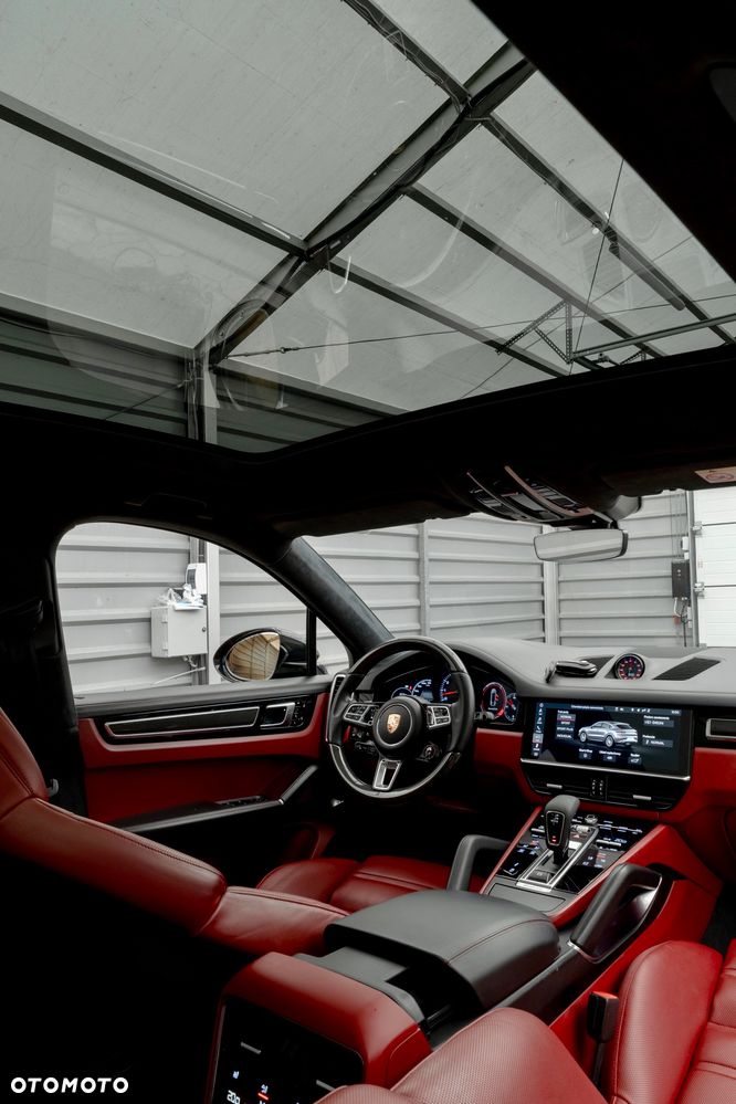 Porsche Cayenne - 28