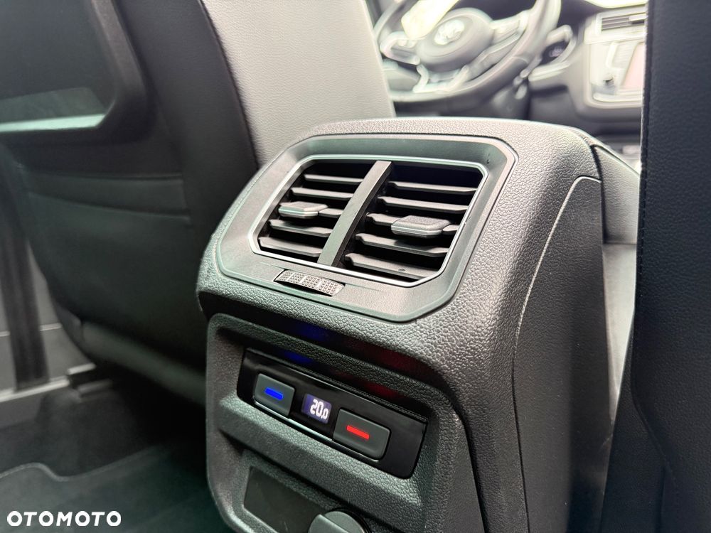 Volkswagen Tiguan - 38