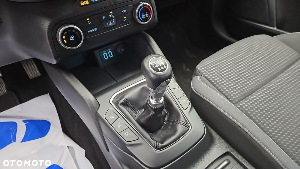 Ford Focus - 19
