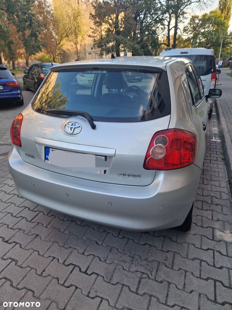 Toyota Auris - 2