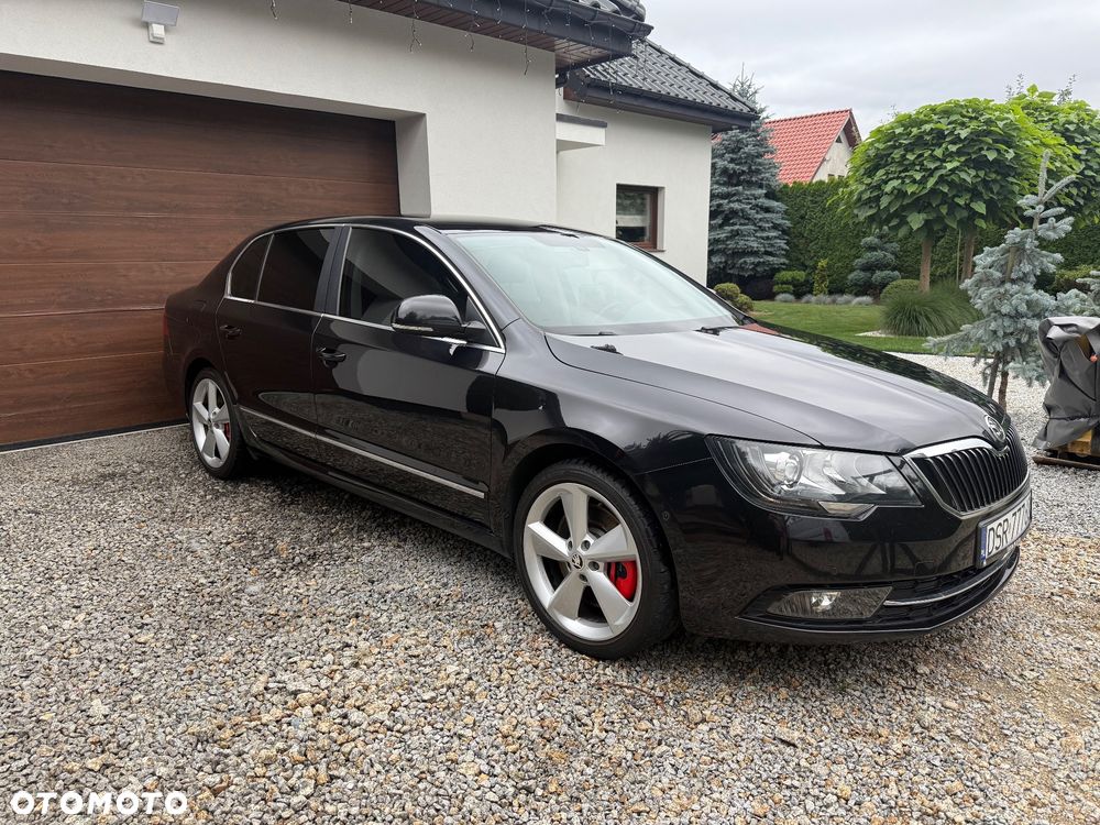 Skoda Superb 3.6 FSI 4x4 Elegance DSG - 4
