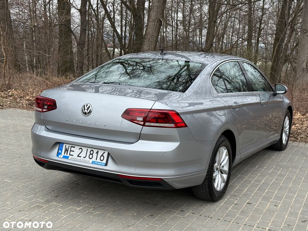 Volkswagen Passat 2.0 TDI EVO Business DSG - 28