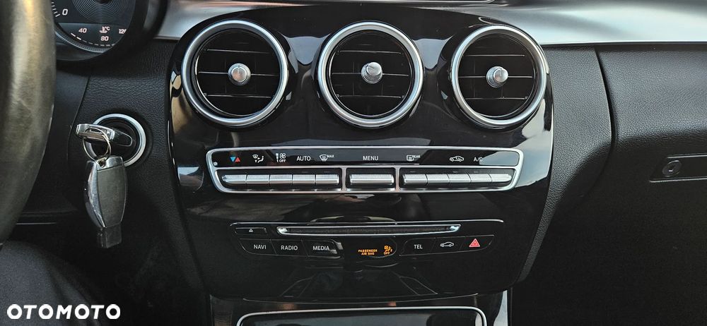 Mercedes-Benz Klasa C 180 (BlueTEC) d AMG Line - 13