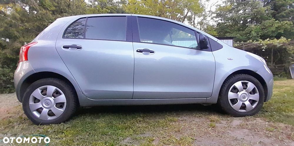 Toyota Yaris - 2