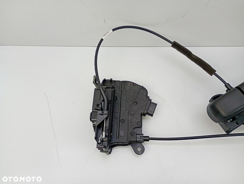 zamek przedni prawy przód klamka renault trafic III talento nv300 vivaro b 2014-2021 805027088R - 2