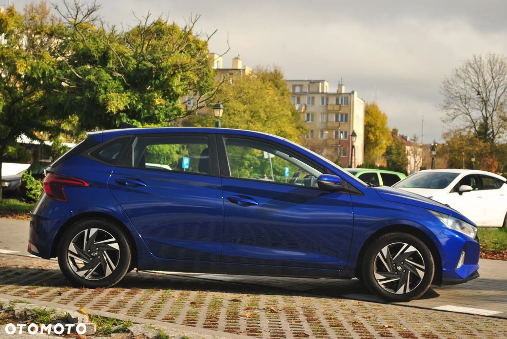 Hyundai i20 blue 1.2 Pure - 7