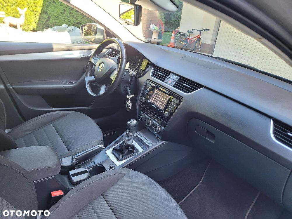 Skoda Octavia 2.0 TDI Elegance - 23