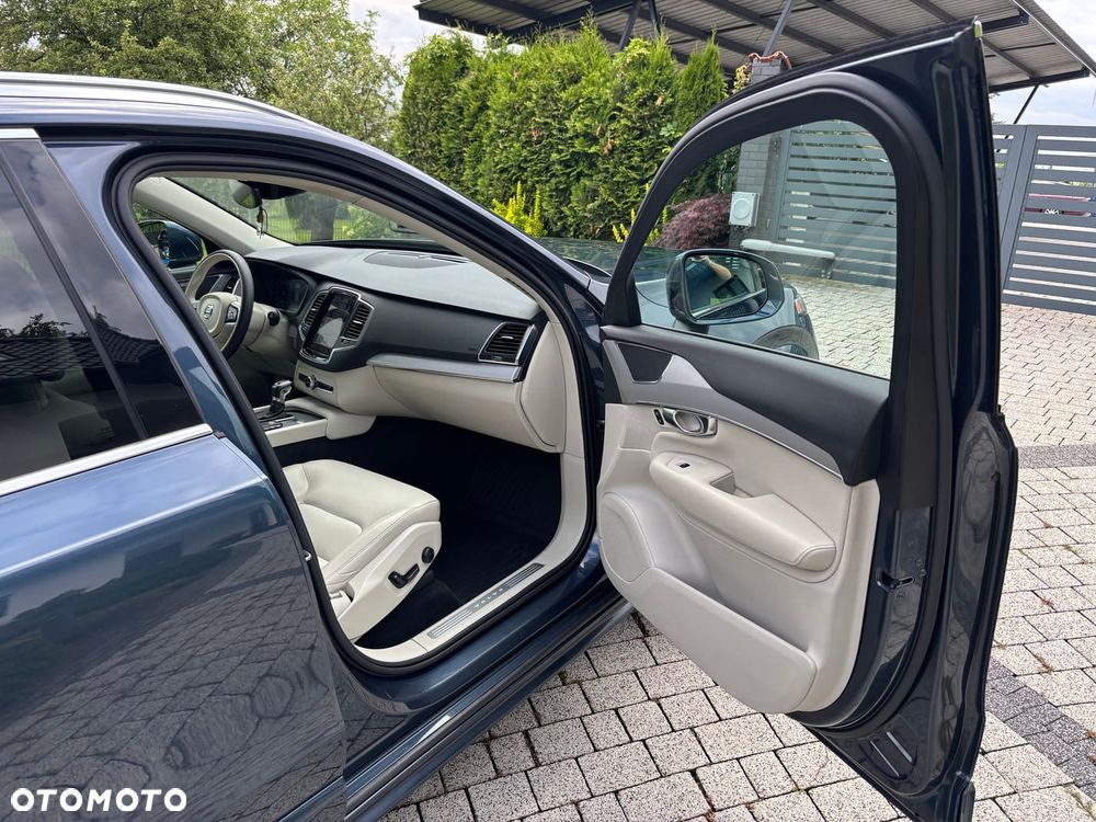 Volvo XC 90 - 15
