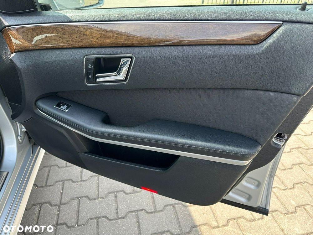 Mercedes-Benz Klasa E - 13