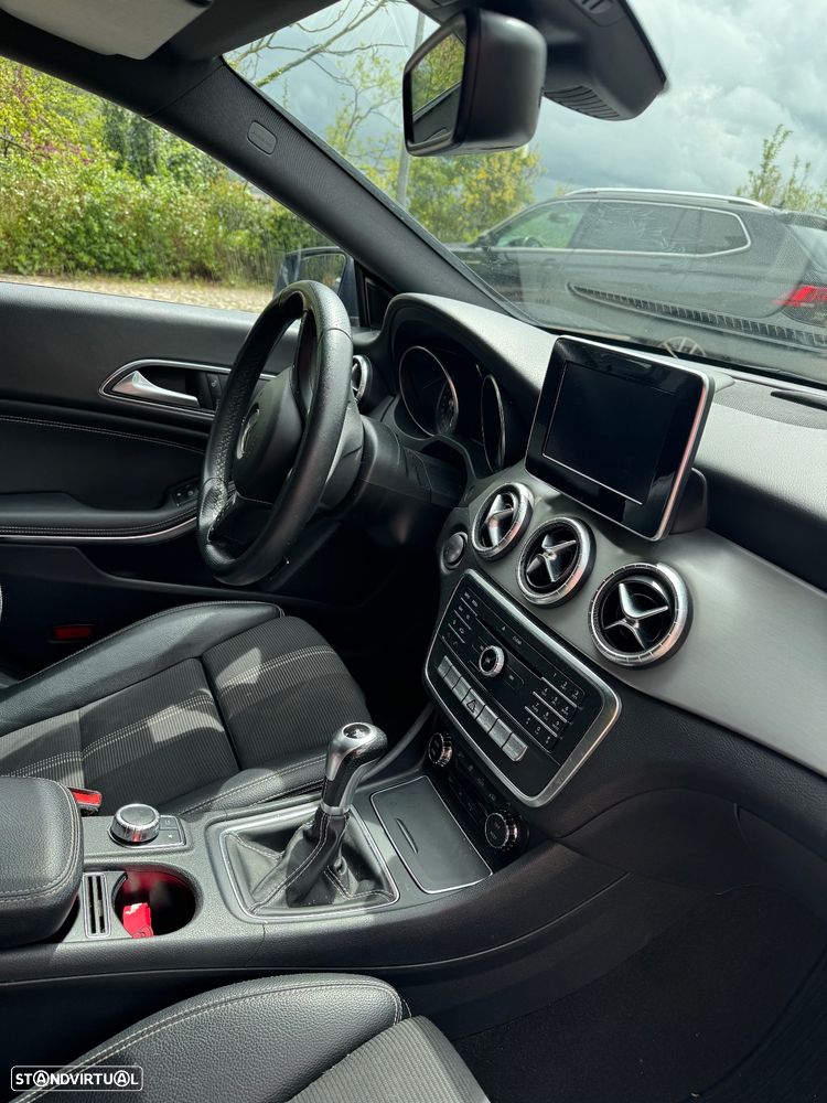 Mercedes-Benz CLA 200 d Shooting Brake Urban - 7