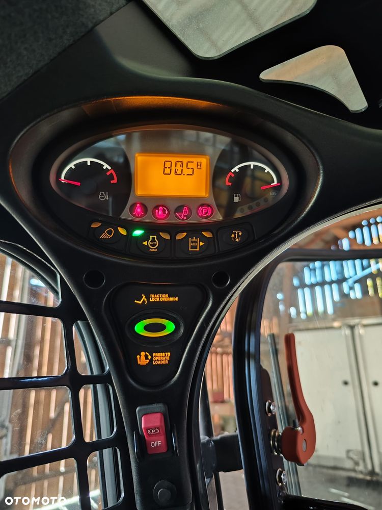 Bobcat T450E Stage V - 12