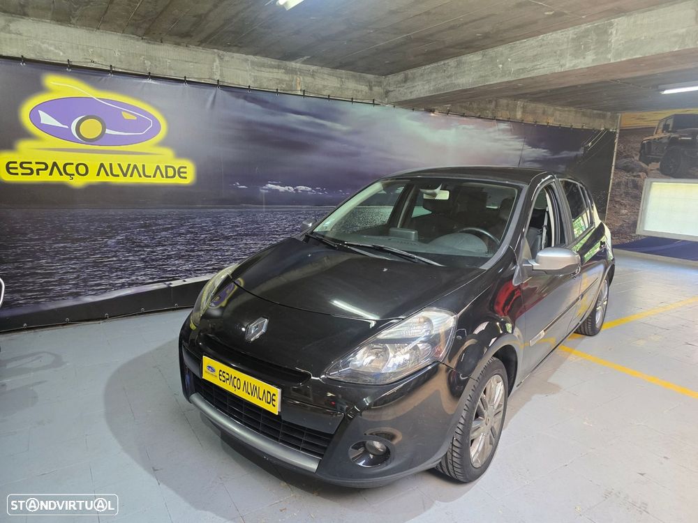 Renault Clio 1.2 16V Confort - 1