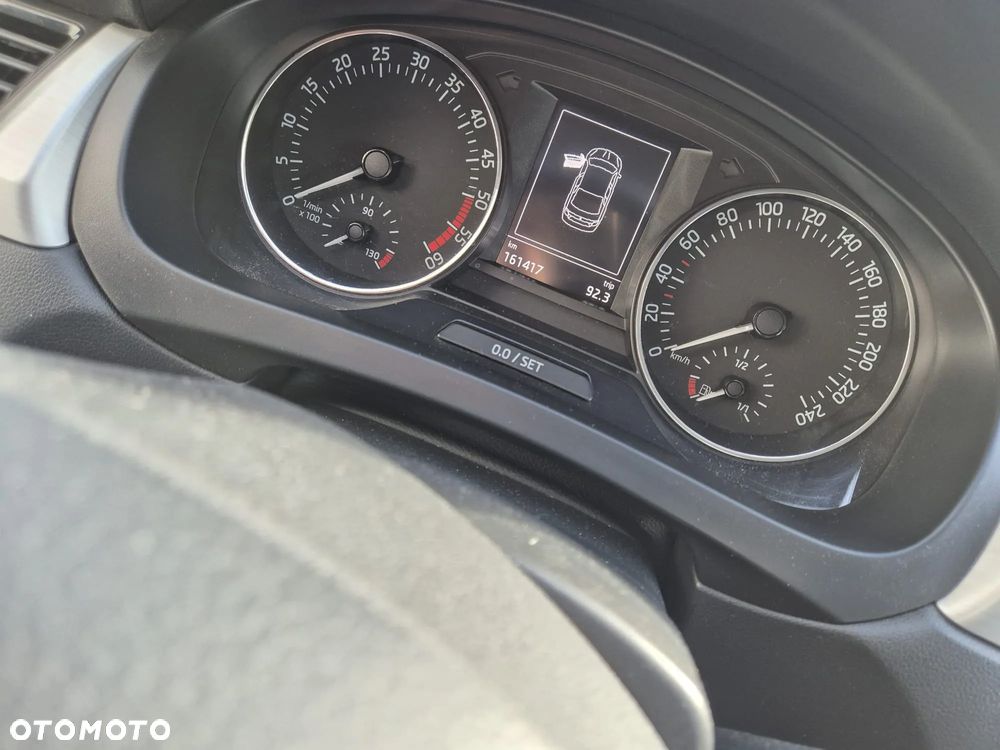 Skoda RAPID - 17