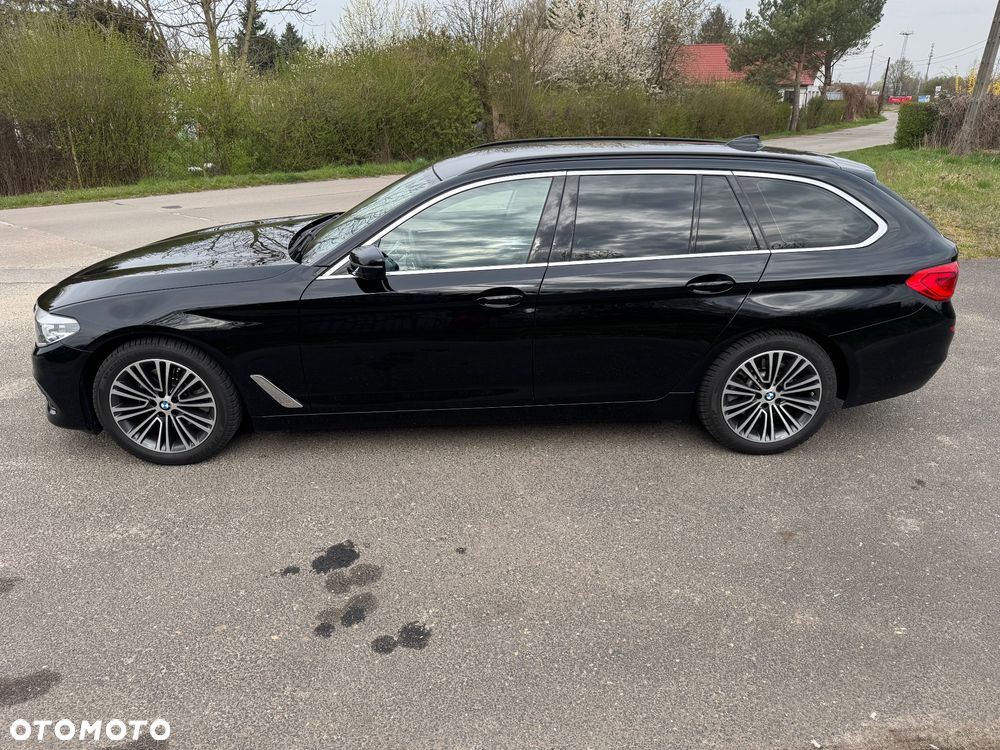 BMW Seria 5 520d Sport - 4