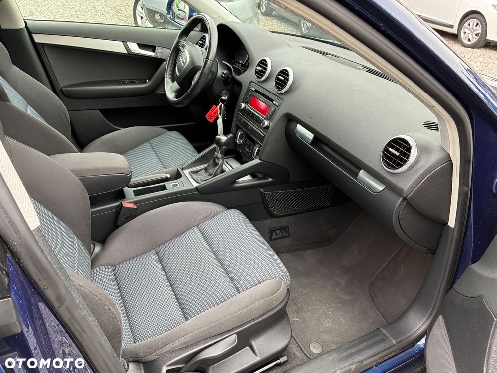 Audi A3 Sportback - 12