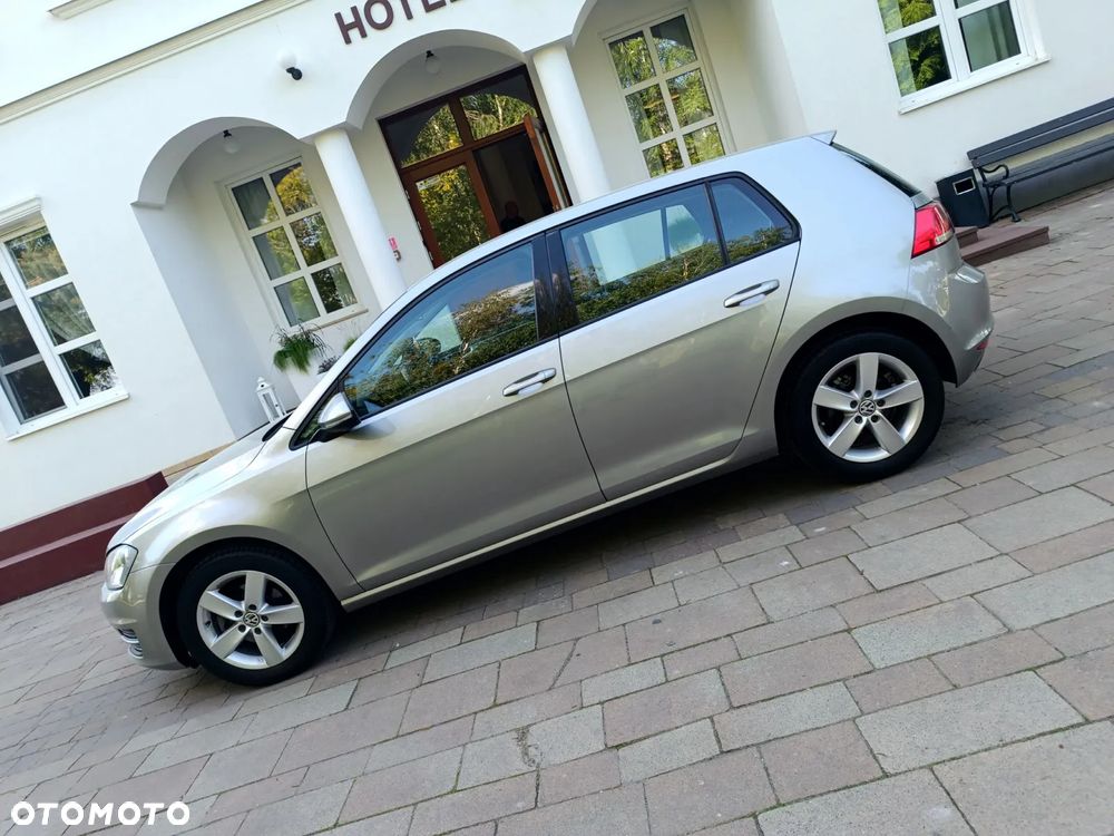 Volkswagen Golf 1.2 TSI BMT Trendline Perfectline - 20