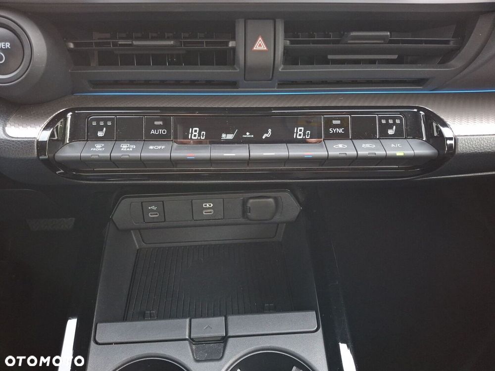 Toyota Prius - 22