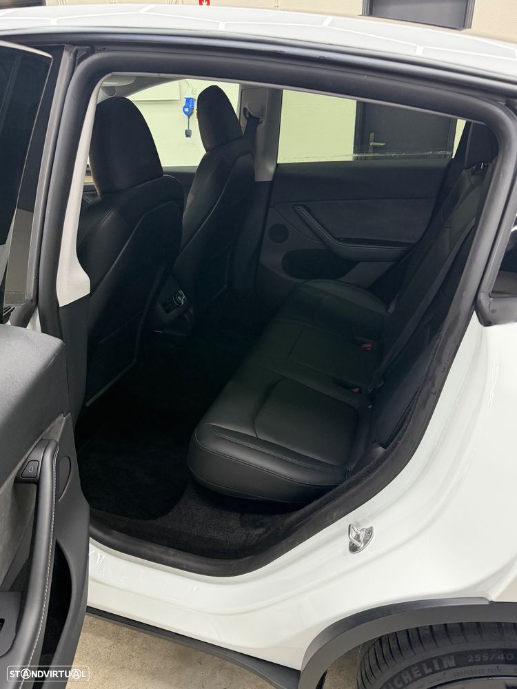 Tesla Model Y Standard - 7