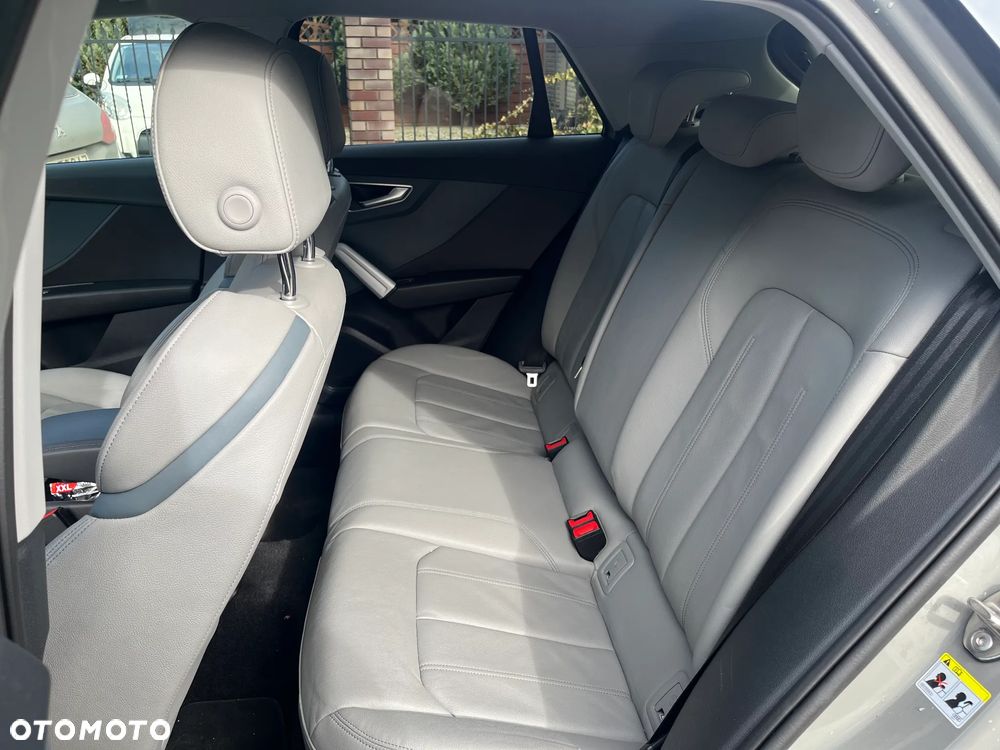 Audi Q2 35 TDI quattro S tronic design - 6
