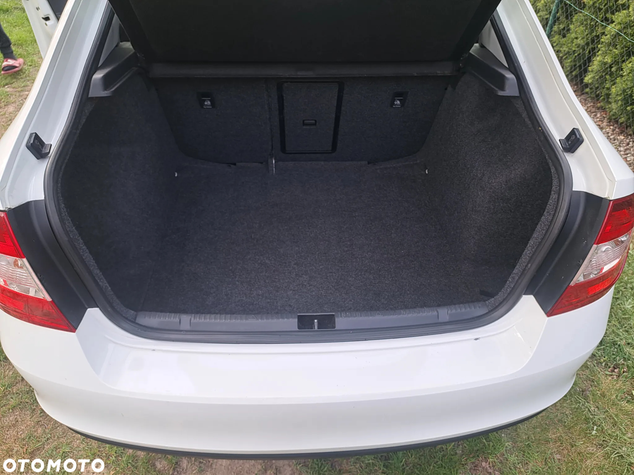 Skoda RAPID 1.2 MPI Ambition - 18