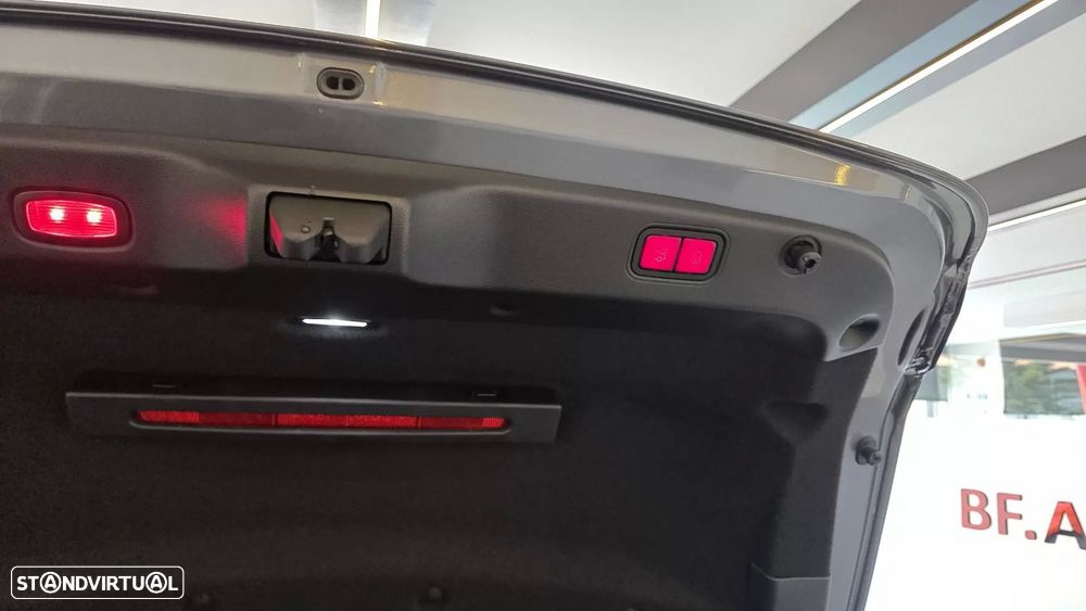 Mercedes-Benz CLS 400 d 4Matic AMG Line - 24