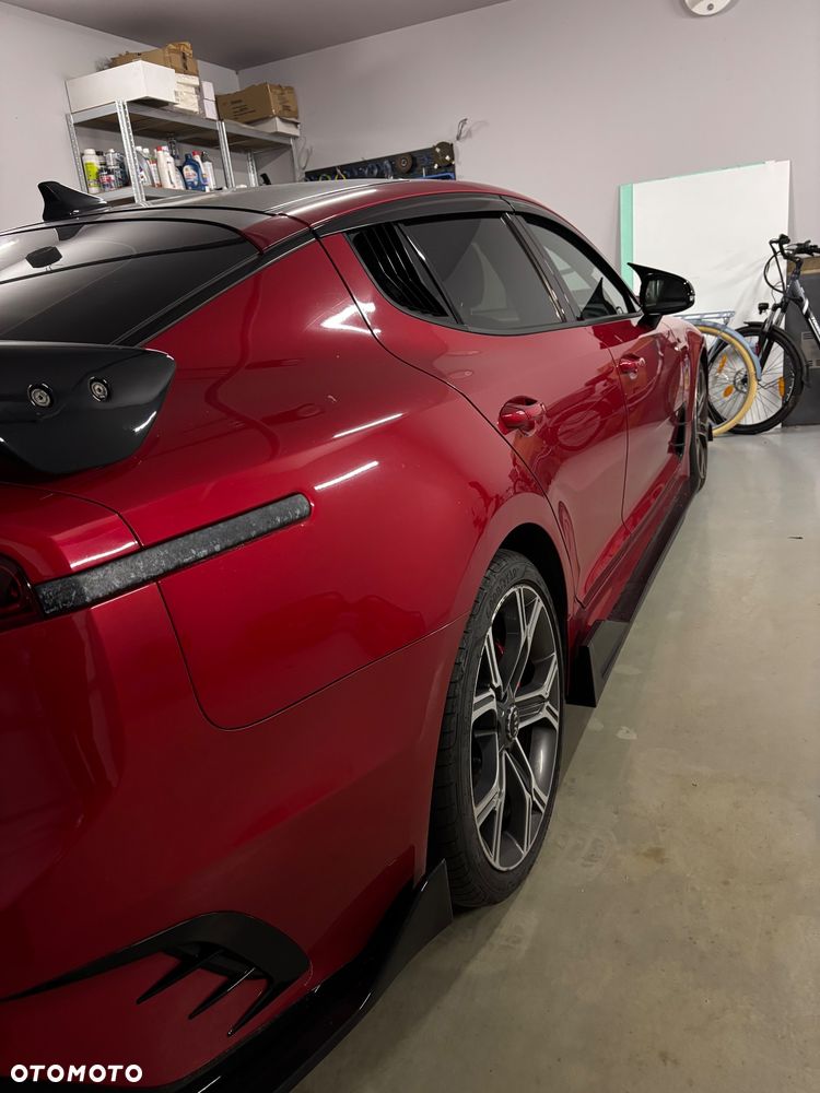 Kia Stinger - 7