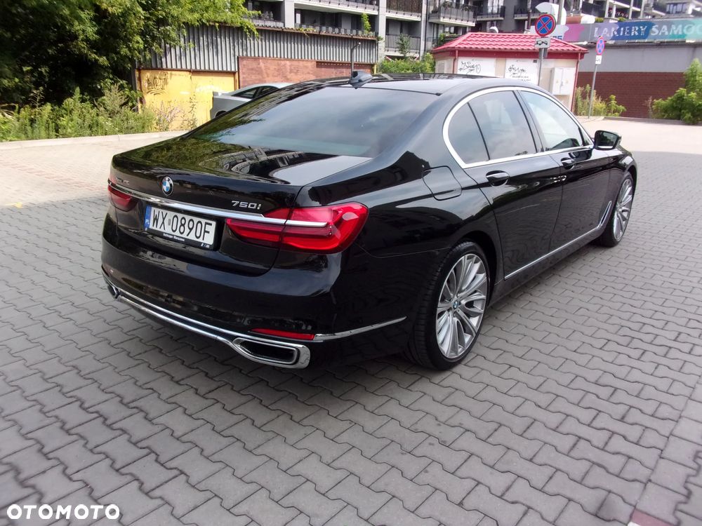 BMW Seria 7 750i xDrive - 4