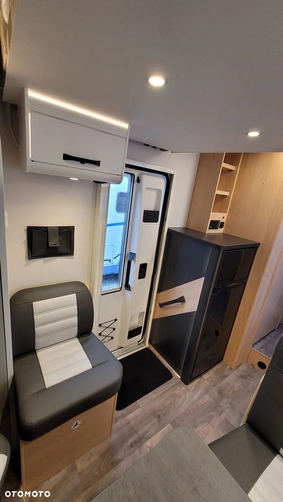 Sunlight ADVENTURE EDITION T 680 | AUTOMAT MAX DOPOSAŻONY | wersja limitowana, klimatyzacja stacjonarna, markiza, bagażnik, kamera, solar, 3 akumulatory - 19