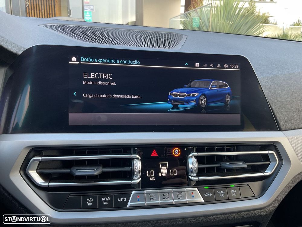 BMW 320 e Touring Line Sport Auto - 29