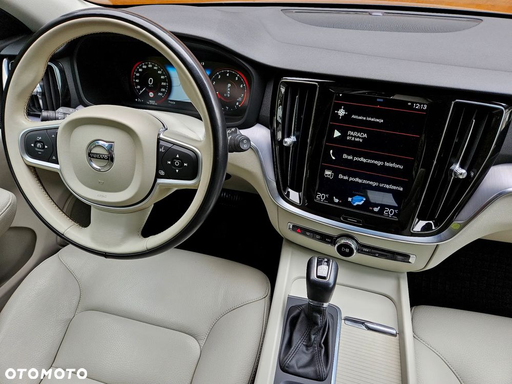 Volvo V60 T5 Geartronic Momentum Pro - 14