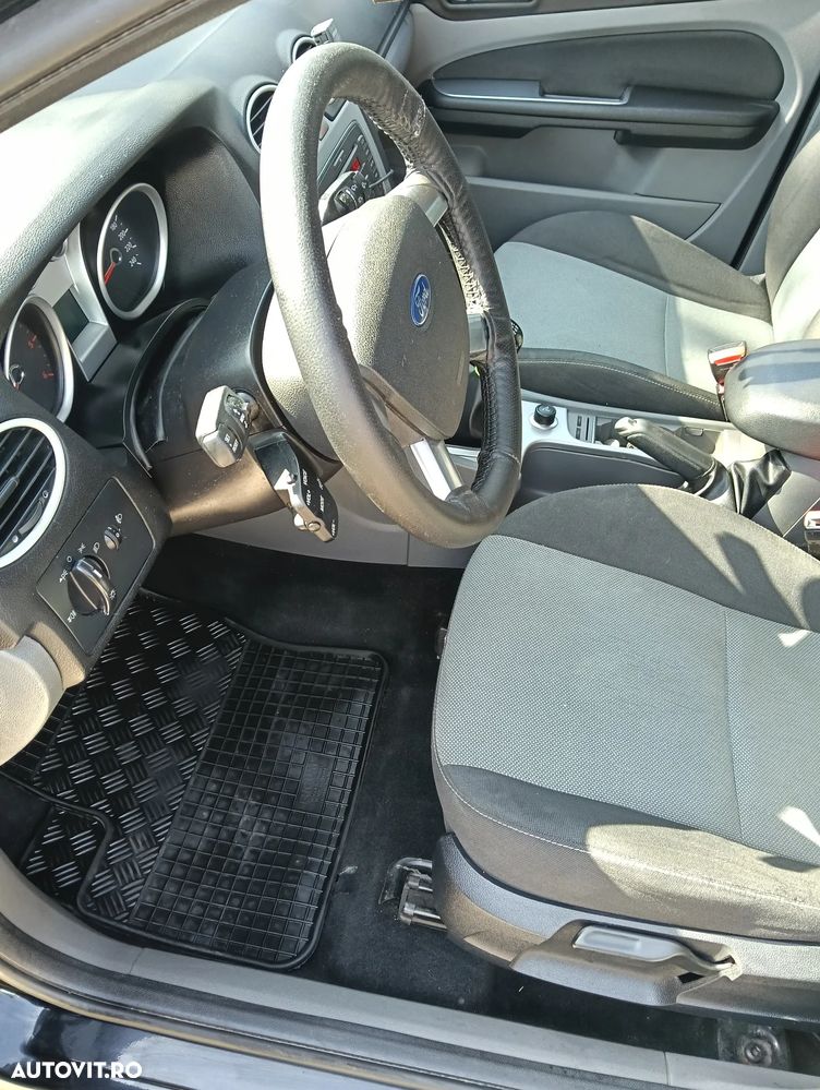 FORD Focus 2010 — imagine 11