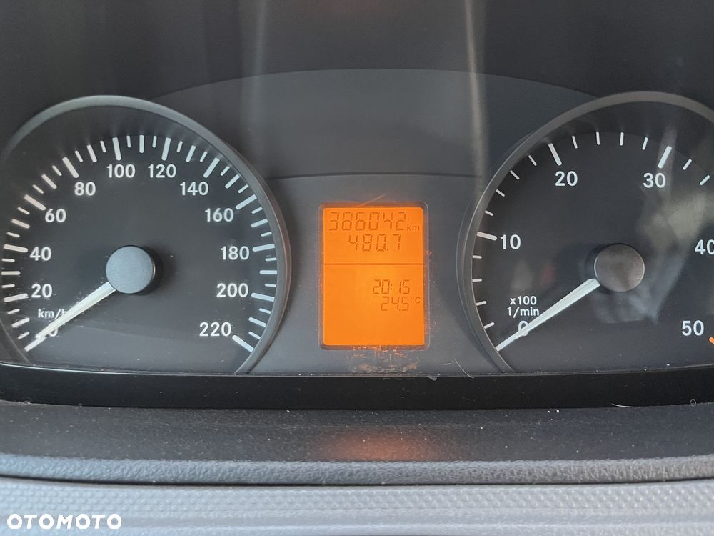 Mercedes-Benz Vito Univan 639.603 - 17