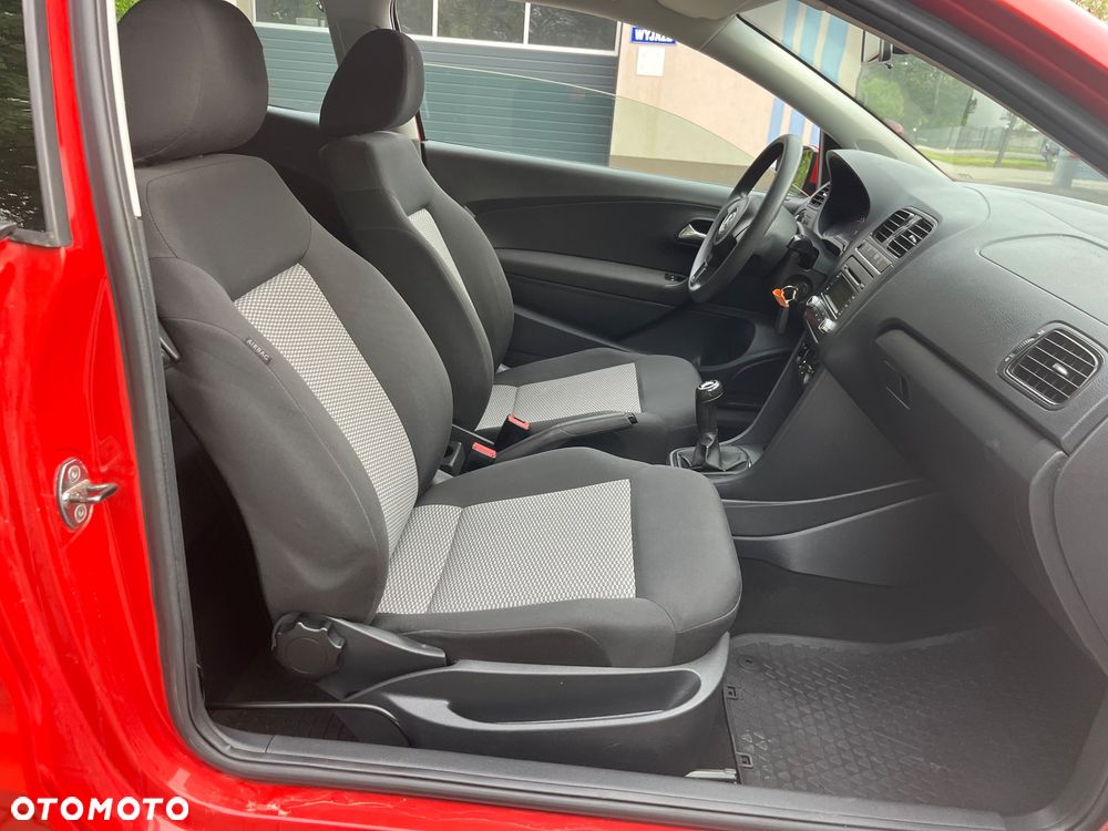 Volkswagen Polo 1.6 TDI Comfortline - 8