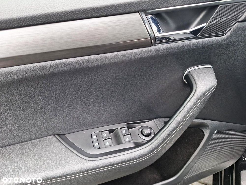 Skoda Superb 2.0 TSI 4x4 Style DSG - 9