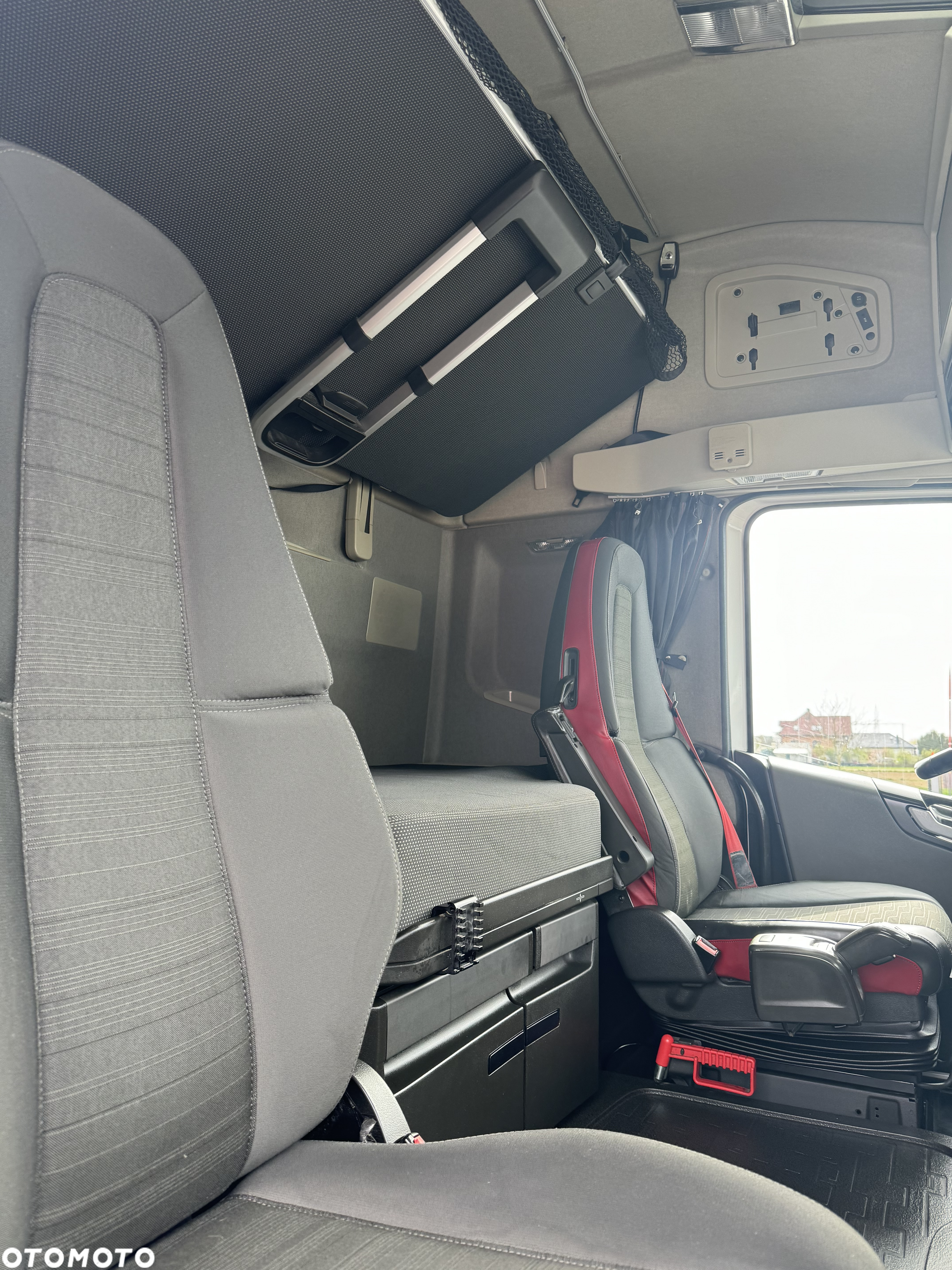 Volvo FH 500 / Automat / Full Spoiler / Lodówka / Klima Postojowa / 2 Zbiorniki / z Francji / - 22