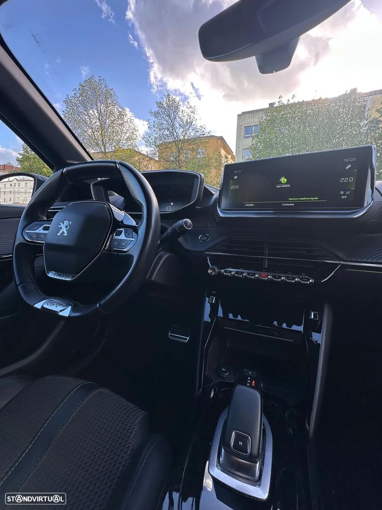 Peugeot 208 1.2 PureTech GT EAT8 - 9