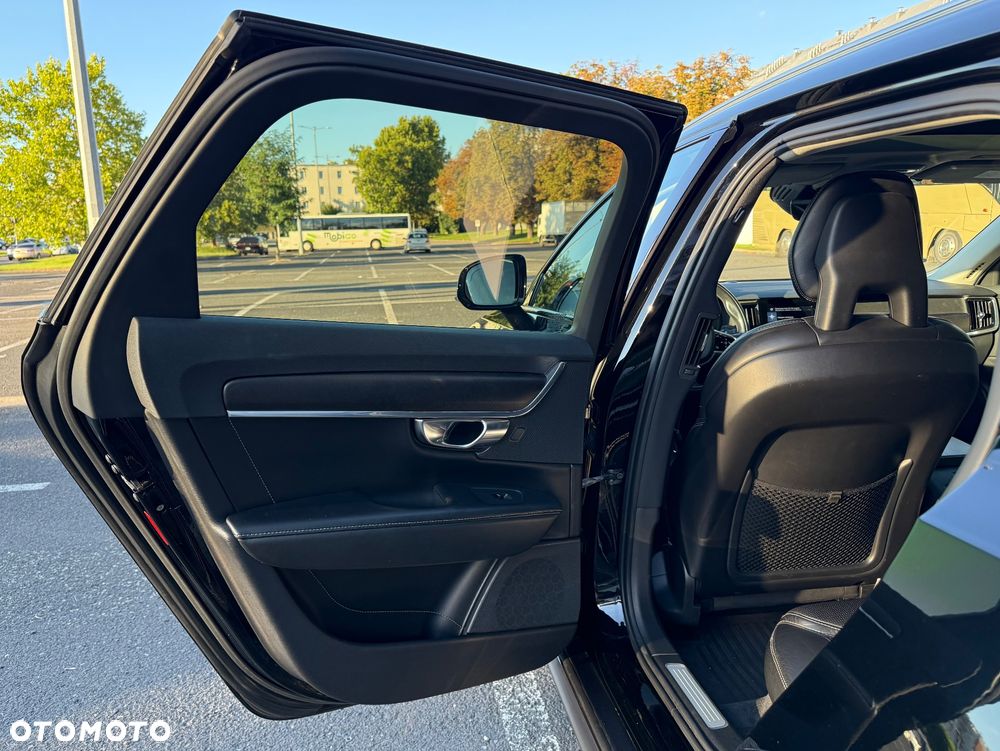 Volvo V90 Cross Country D5 AWD - 24