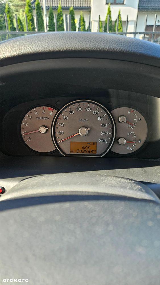 Kia Carens 2.0 CRDi Voyage - 3