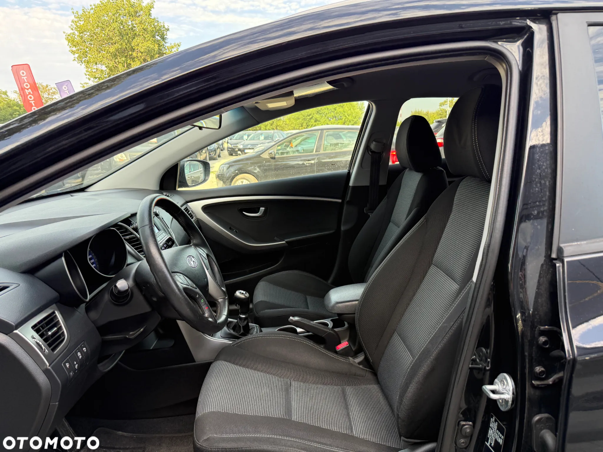 Hyundai i30 1.6 GDI BlueDrive Go - 25