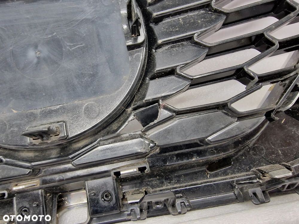 NISSAN QASHQAI II LIFT 17- ATRAPA / GRILL PRZEDNI PRZÓD / ZNACZEK NA KAMERE / POD RADAR , NR 62310HV3 , NR AUKCJI GR112 - 24