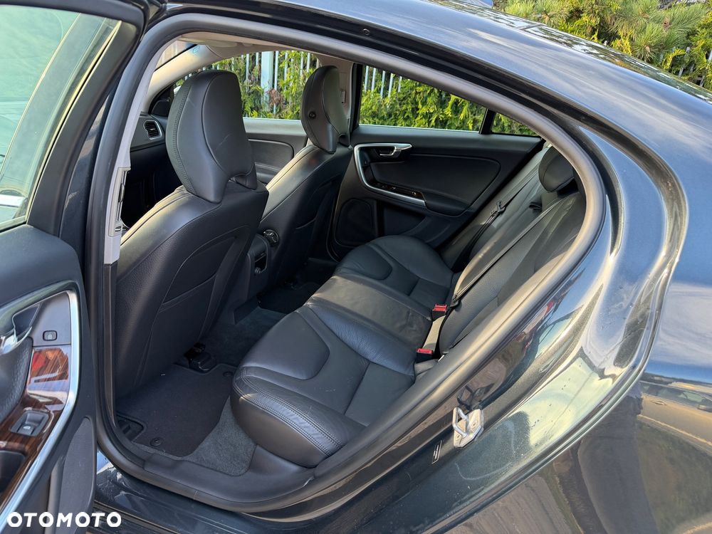 Volvo S60 - 19