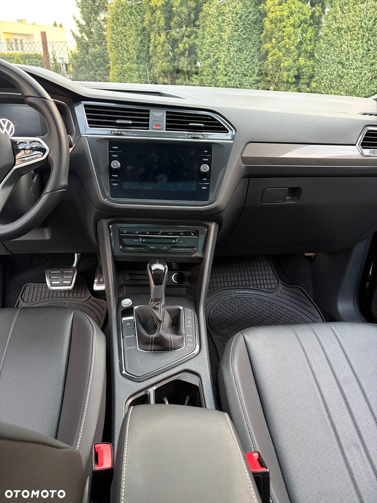 Volkswagen Tiguan - 12