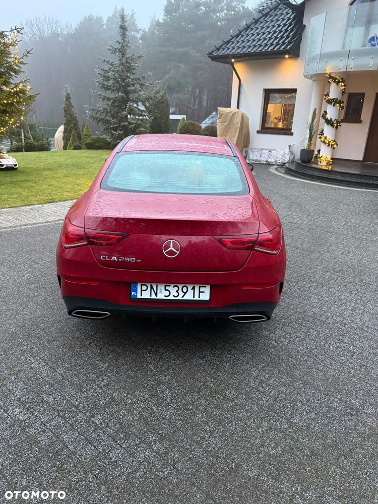 Mercedes-Benz CLA 200 7G-DCT Edition 2022 - 4